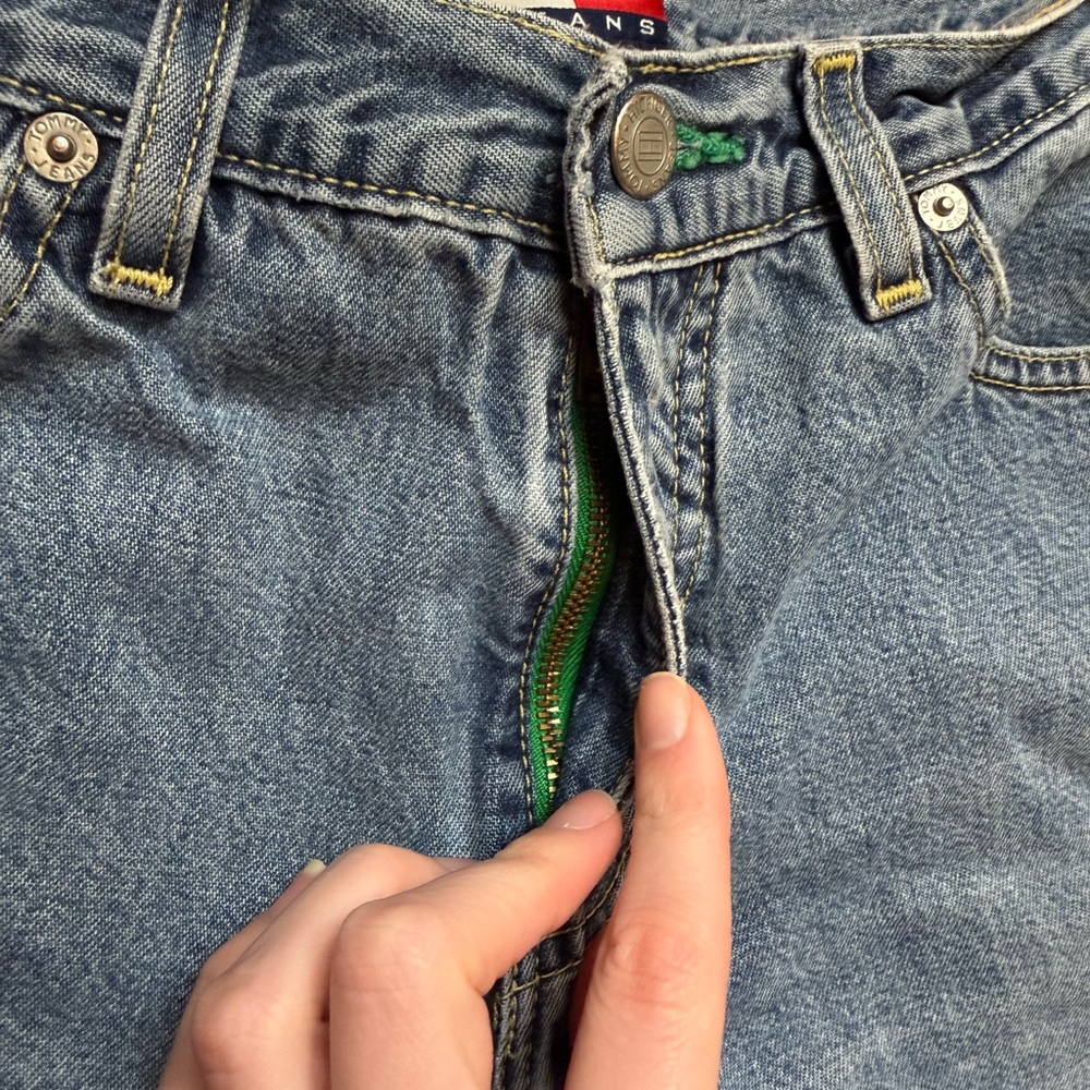 Vintage Tommy Hilfiger Blue Jean Shorts with Frayed Hem - Picture 4 of 8